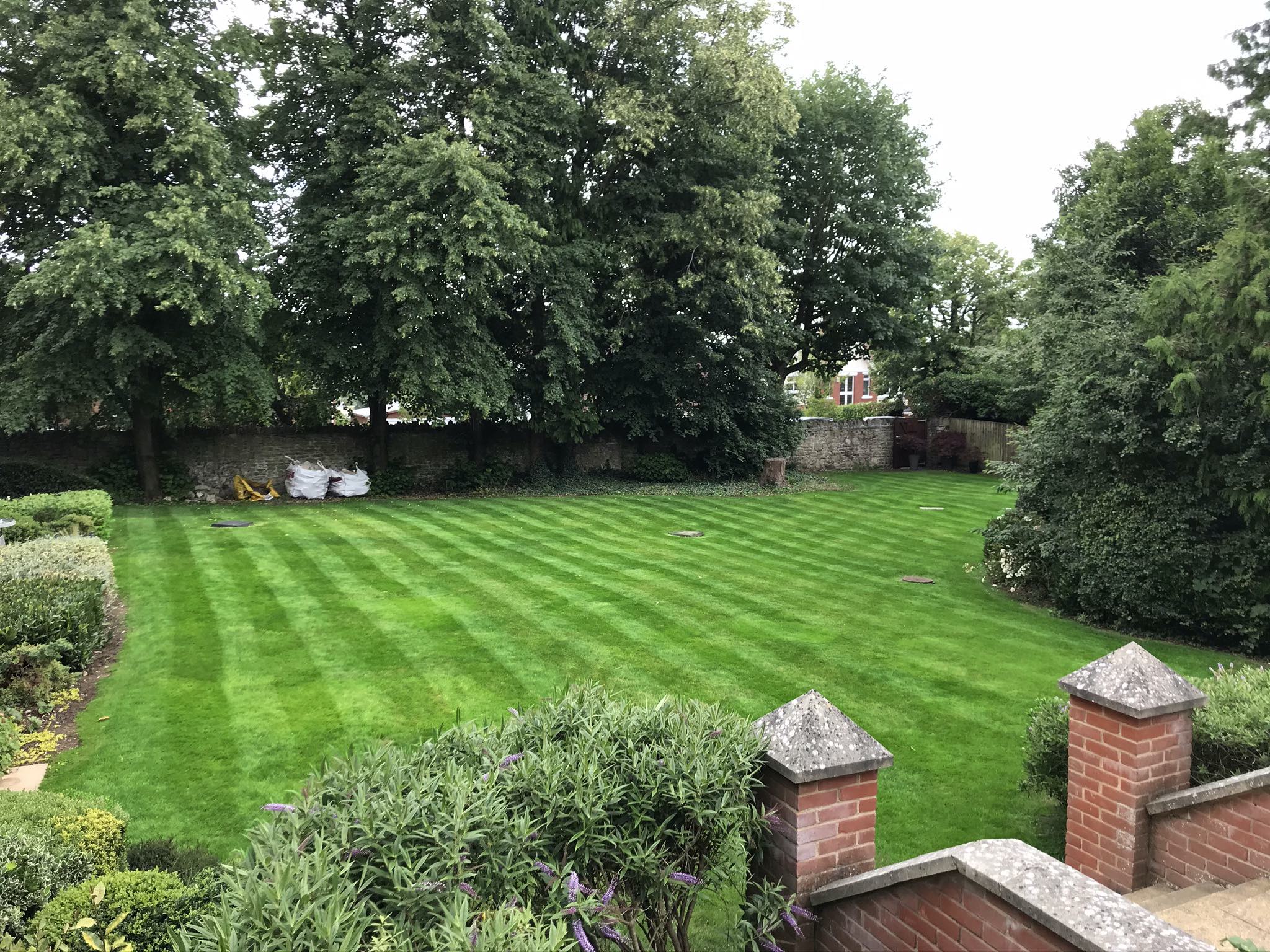 Westlecot House after fertiliser treatment Westlecot House full health lawn after fertiliser treatment by Johnson Lawn Care